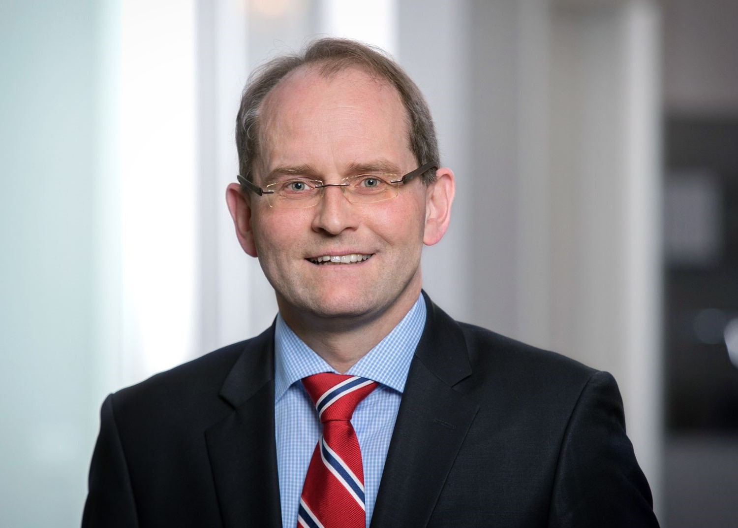 Dr. Eckhard Höckelmann